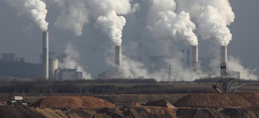 This is how the Republican Coal War will look, fought not with artillery but smokestacks. It’s a war no one can win. (Photo by alohaspirit/iStock) 